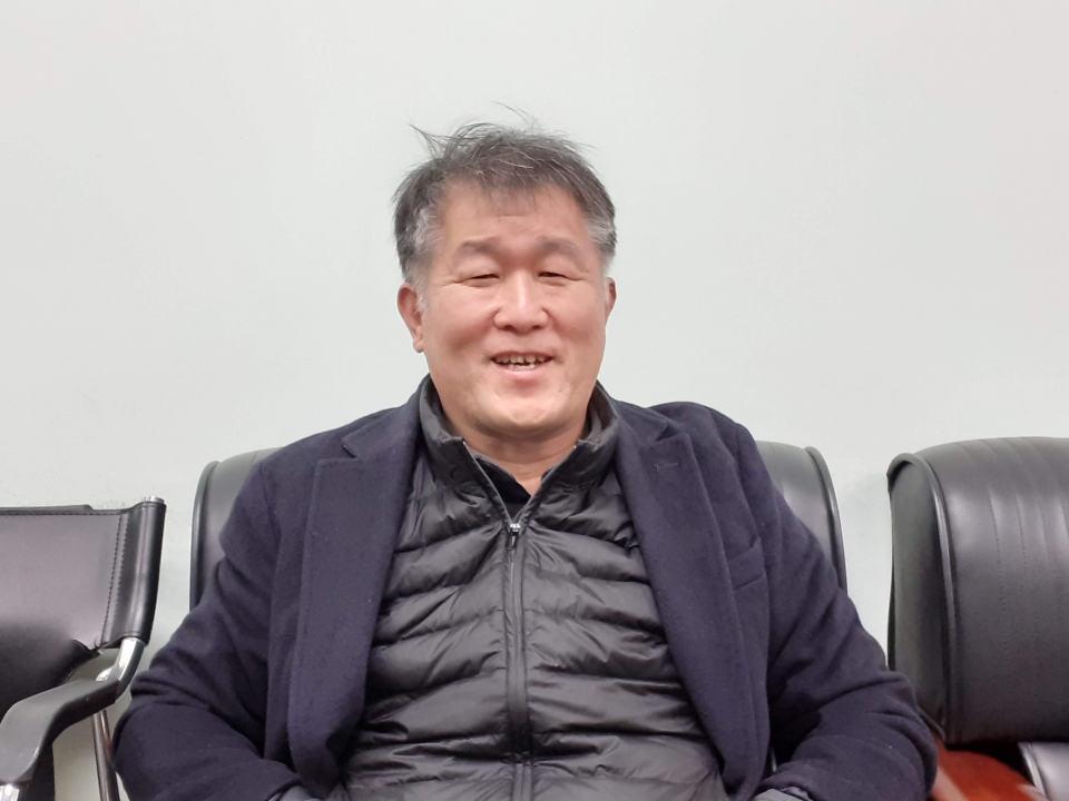 김기현 박사는 홍성읍 월산리 법조단지에서 공인중개사사무소를 운영하면서 신이 가진 법률지식으로 지역사회 시민운동을 돕는다.